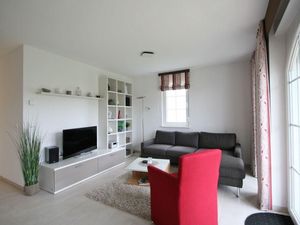 23882861-Ferienwohnung-3-Nienhagen (Ostseebad)-300x225-1