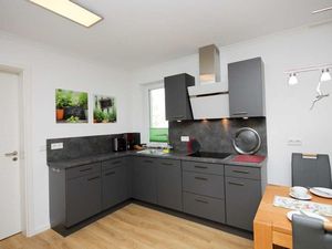 19005940-Ferienwohnung-4-Nienhagen (Ostseebad)-300x225-3