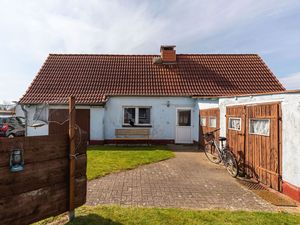 22918985-Ferienwohnung-4-Niepars-300x225-4