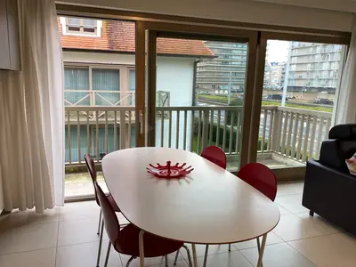DiningRoom