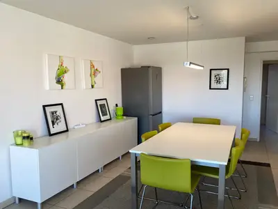DiningRoom