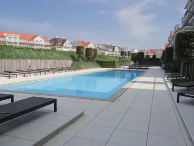 PoolOfHouse