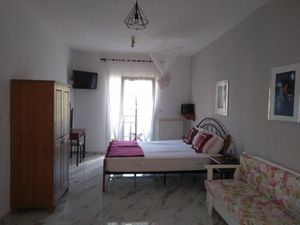 23661053-Ferienwohnung-3-Nikiti-300x225-5