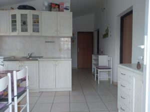 23358902-Ferienwohnung-7-Nin-300x225-2