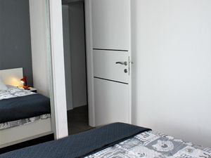 22441957-Ferienwohnung-4-Nin-300x225-1