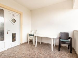 24001174-Ferienwohnung-4-Nin-300x225-5