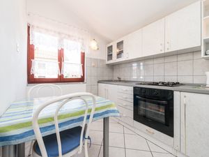 18323339-Ferienwohnung-2-Nin-300x225-4