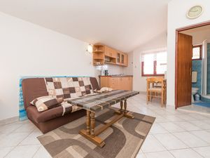 18322602-Ferienwohnung-2-Nin-300x225-1