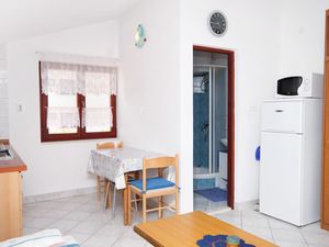 18322602-Ferienwohnung-2-Nin-300x225-4