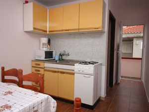 19127040-Ferienwohnung-5-Nin-300x225-3