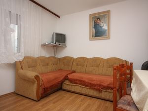 19129509-Ferienwohnung-3-Nin-300x225-2