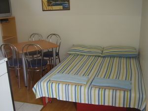 22003615-Ferienwohnung-4-Nin-300x225-2