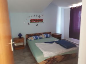 23932323-Ferienwohnung-6-Nin-300x225-5