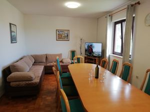 18689737-Ferienwohnung-12-Nin-300x225-1