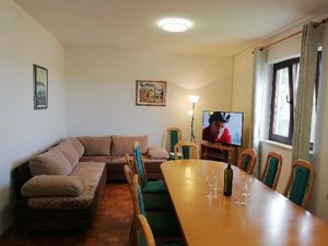 22250827-Ferienwohnung-14-Nin-300x225-5