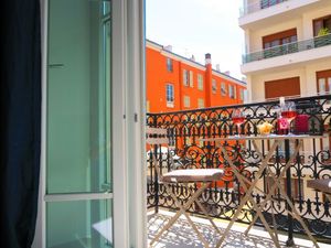 19067290-Ferienwohnung-4-Nizza-300x225-1