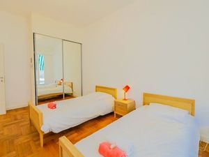 21941061-Ferienwohnung-6-Nizza-300x225-4