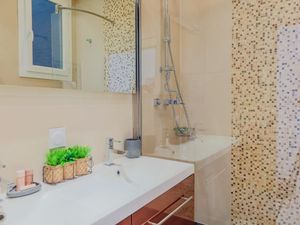 21941061-Ferienwohnung-6-Nizza-300x225-5