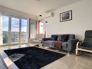 22313025-Ferienwohnung-4-Nizza-300x225-3