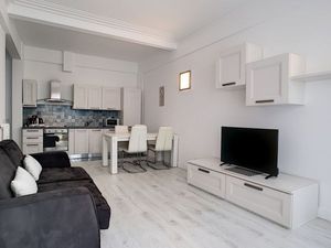 23482613-Ferienwohnung-2-Nizza-300x225-3