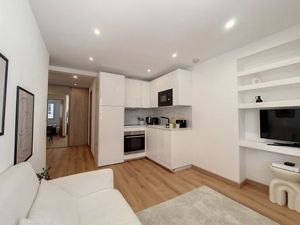 23679368-Ferienwohnung-2-Nizza-300x225-3