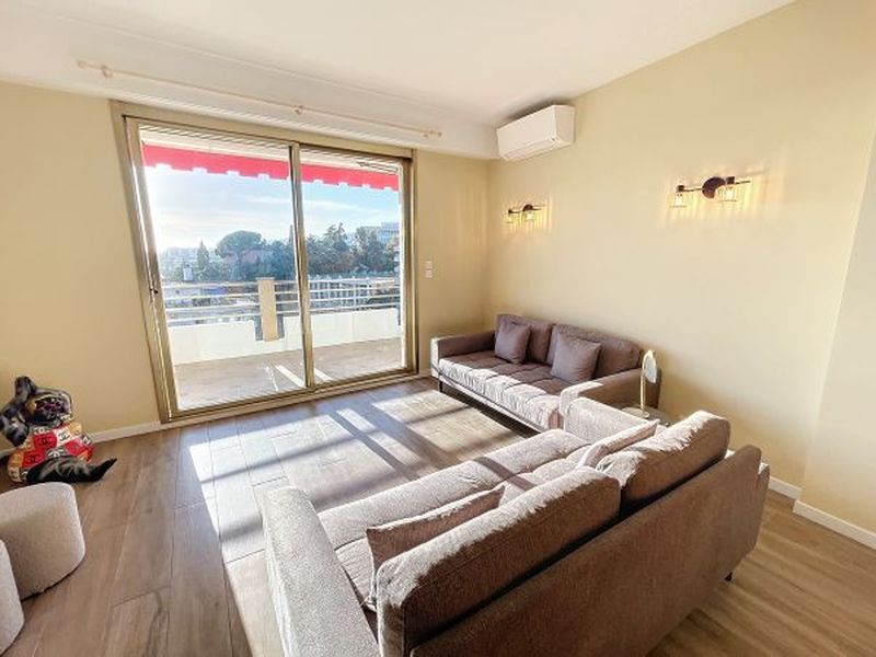 23949182-Ferienwohnung-8-Nizza-800x600-2