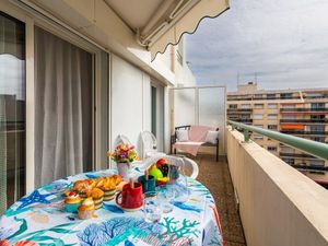 23980388-Ferienwohnung-4-Nizza-300x225-2