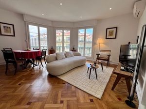 24022779-Ferienwohnung-4-Nizza-300x225-0