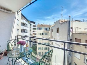 24044167-Ferienwohnung-2-Nizza-300x225-1