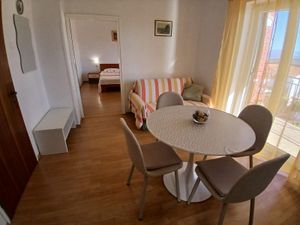 23535179-Ferienwohnung-2-Njivice-300x225-1