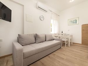 Ferienwohnung für 4 Personen (50 m²) in Njivice
