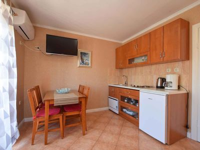 Ferienwohnung für 3 Personen (35 m²) in Njivice 5/10