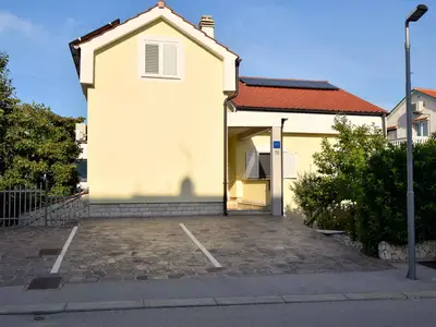 Ferienwohnung für 10 Personen (80 m²) in Njivice 4/10