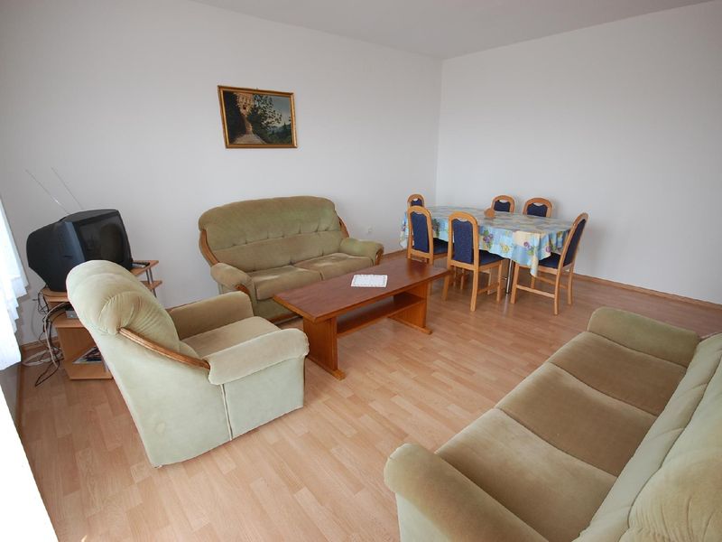 22921763-Ferienwohnung-4-Njivice-800x600-1