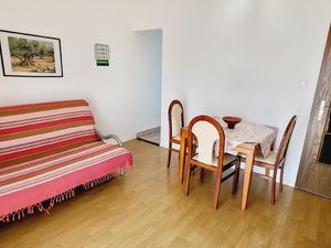 22922341-Ferienwohnung-2-Njivice-300x225-5