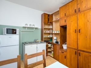 22922459-Ferienwohnung-4-Njivice-300x225-3