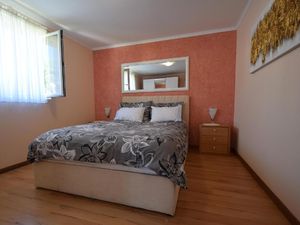 23450396-Ferienwohnung-3-Njivice-300x225-3