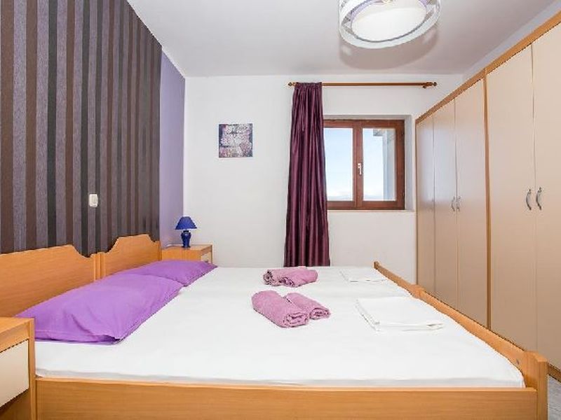 21749111-Ferienwohnung-7-Njivice-800x600-2