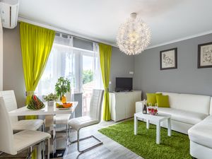 23875730-Ferienwohnung-4-Njivice-300x225-4