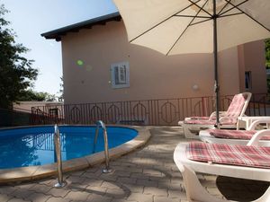 Ferienwohnung für 3 Personen (40 m²) in Njivice