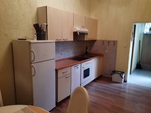 23920335-Ferienwohnung-3-Njivice-300x225-3