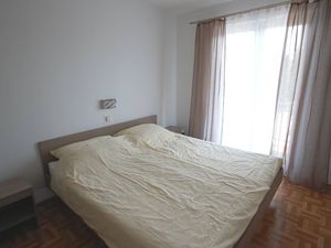 23922023-Ferienwohnung-4-Njivice-300x225-3