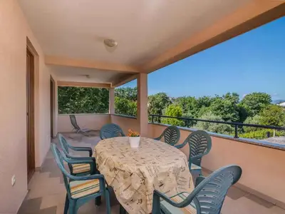Ferienwohnung für 6 Personen (100 m²) in Njivice 3/10