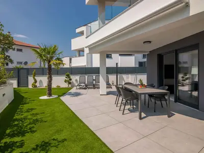 Ferienwohnung für 4 Personen (51 m²) in Njivice 1/10