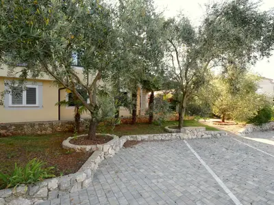 Ferienwohnung für 2 Personen (20 m²) in Njivice 3/10