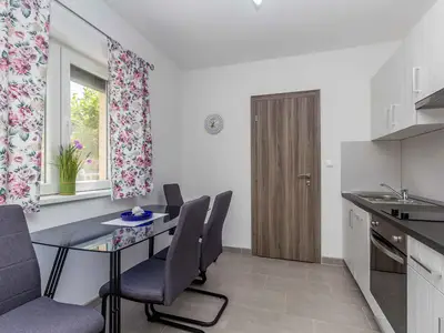 Ferienwohnung für 3 Personen (30 m²) in Njivice 7/10