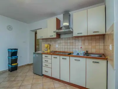 Ferienwohnung für 2 Personen (38 m²) in Njivice 3/10