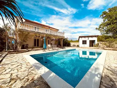 Ferienwohnung für 4 Personen (65 m²) in Njivice 1/10