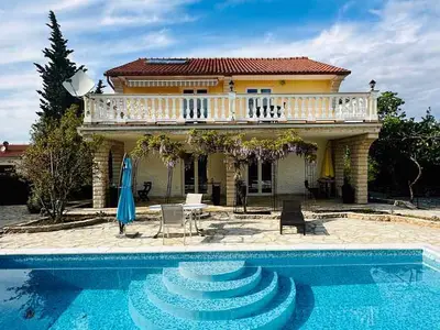 Ferienwohnung für 4 Personen (65 m²) in Njivice 2/10