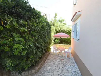 Ferienwohnung für 2 Personen (35 m²) in Njivice 4/10